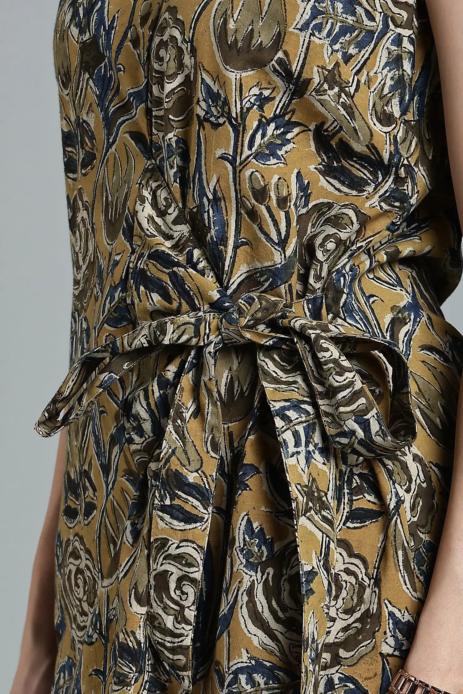 KALAMKARI COTTON DRESS CROSSOVER TIE AT WAIST - YELLOW - Image 3