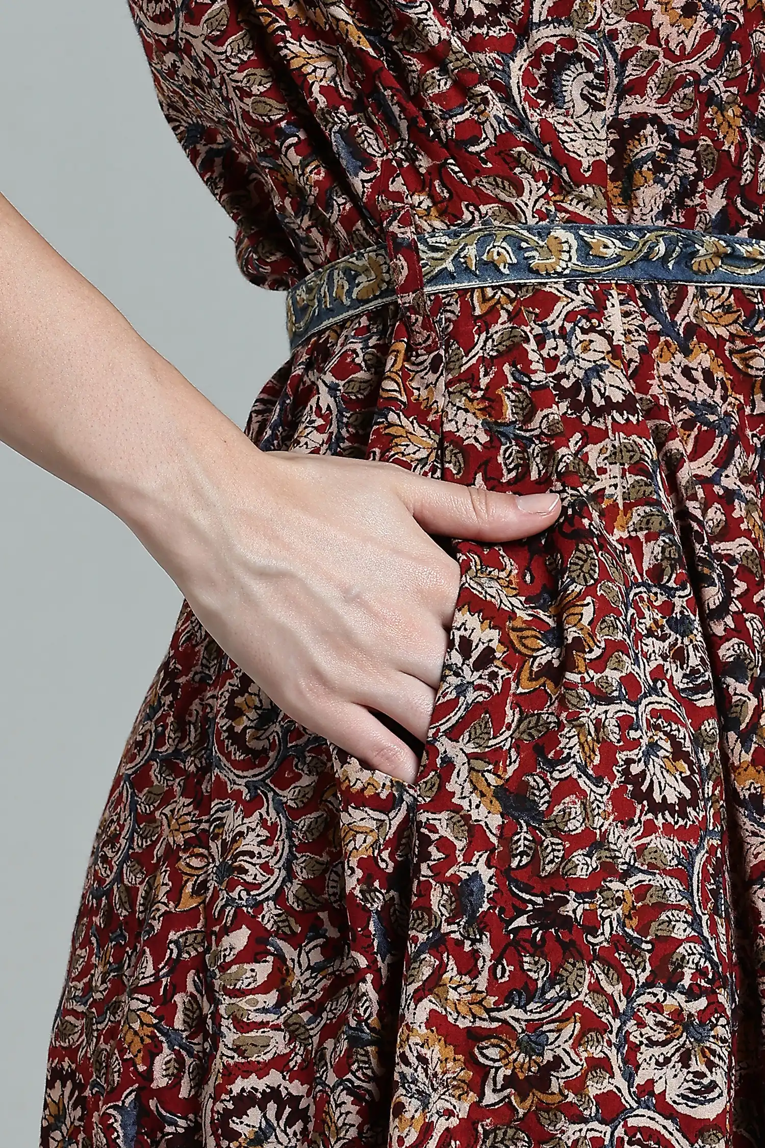 KALAMKARI COTTON DRESS ELBOW SLEEVE BELT DETAIL - RED - Image 6