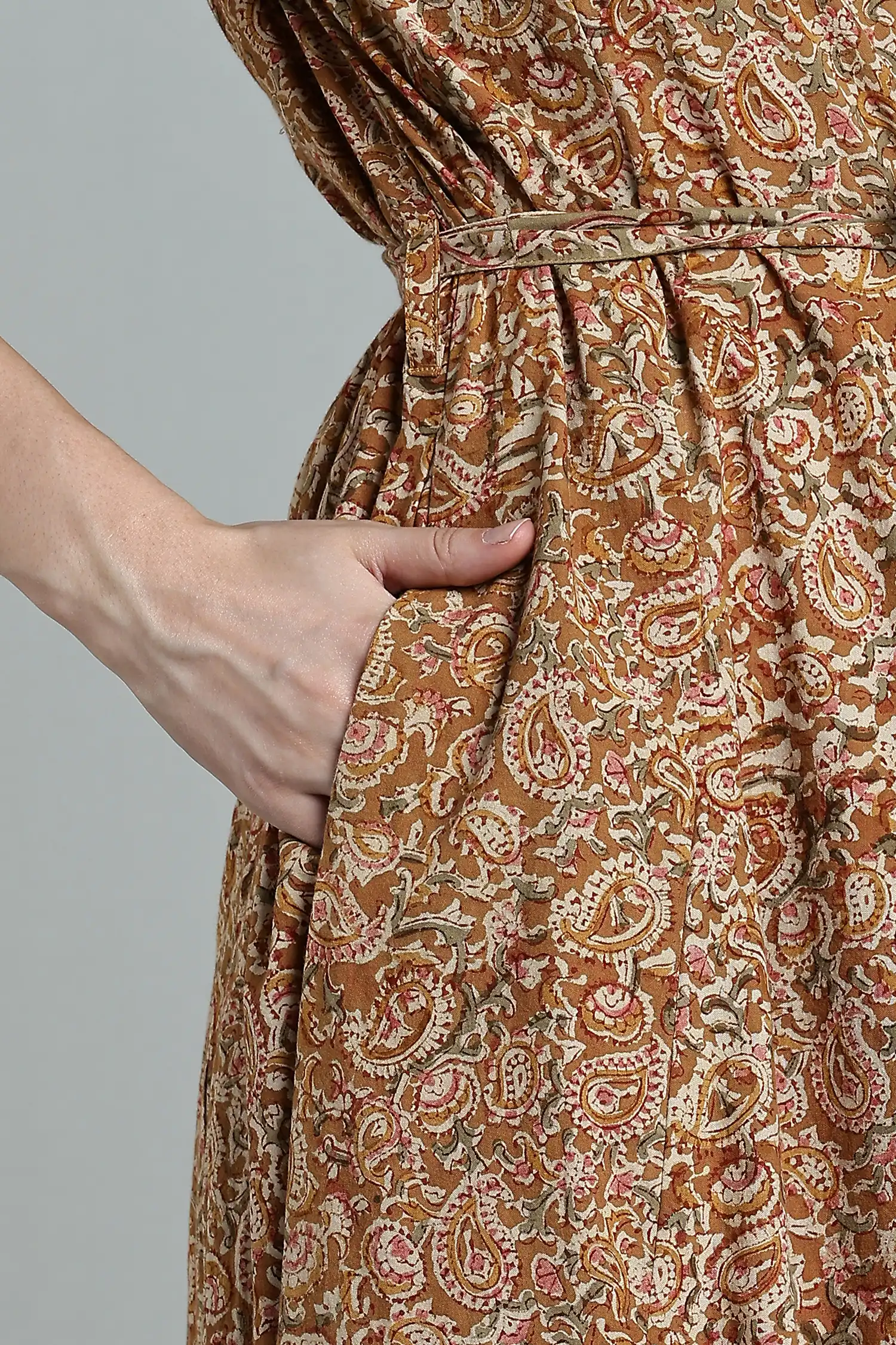 KALAMKARI COTTON DRESS ELBOW SLEEVE BELT DETAIL - YELLOW - Image 3