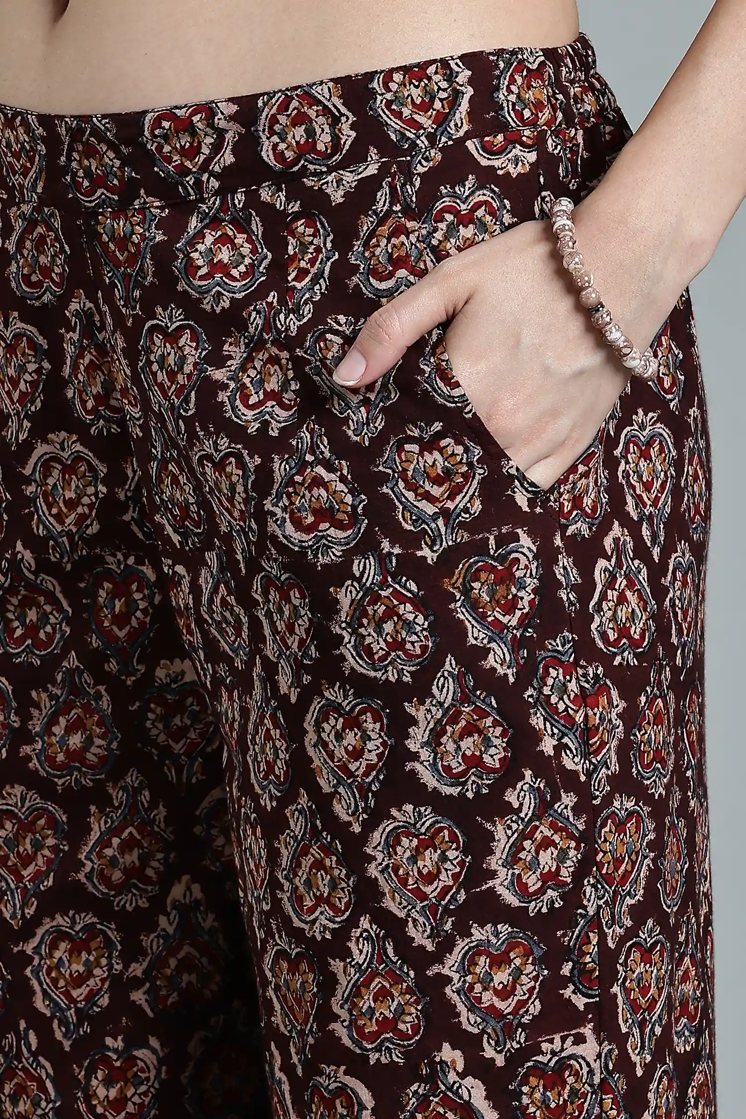 KALAMKARI COTTON TAPERED PANT SLIT AT HEM - Image 4