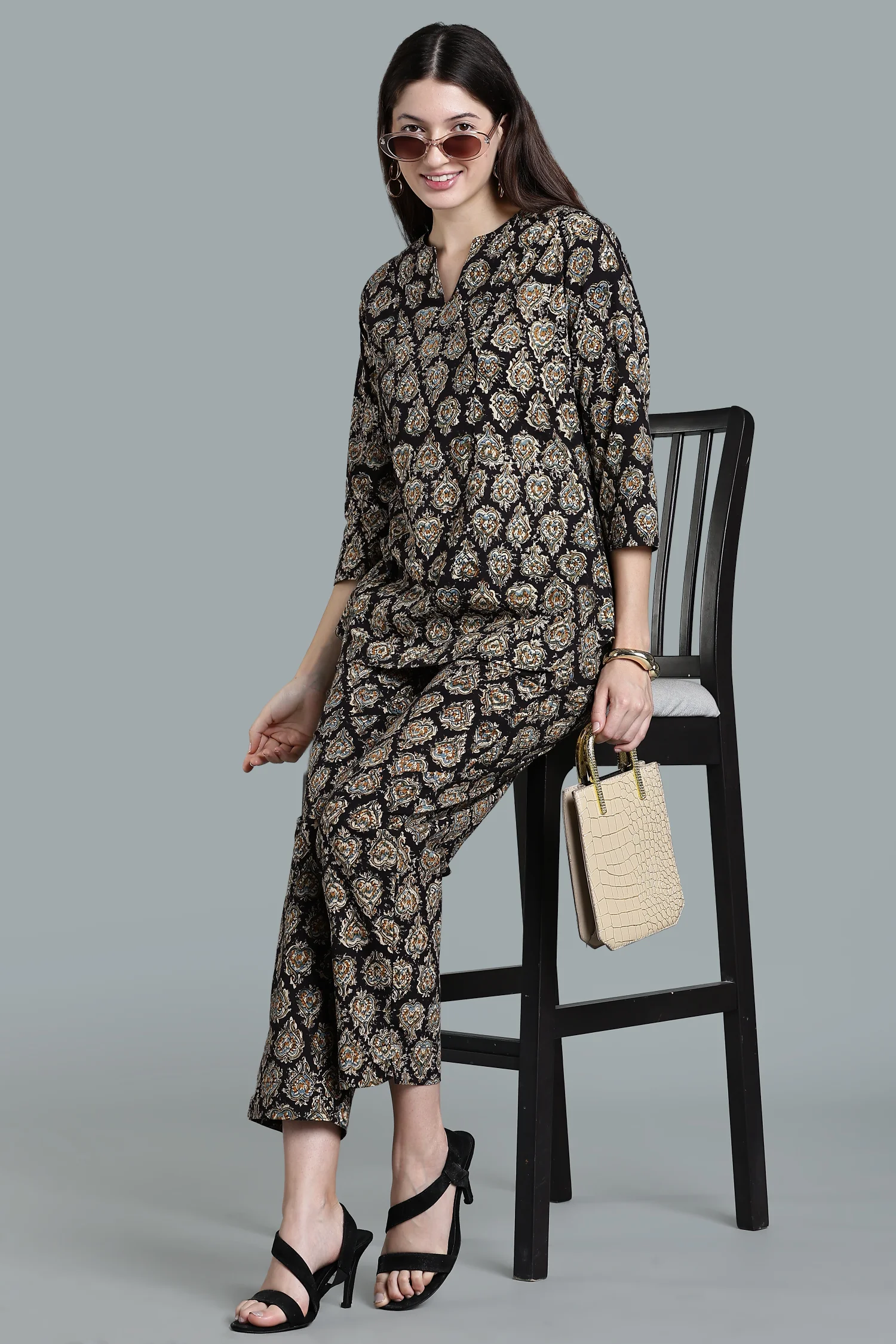 KALAMKARI COTTON TOP SHOULDER DART 3Q  SLEEVE BLACK - Image 5