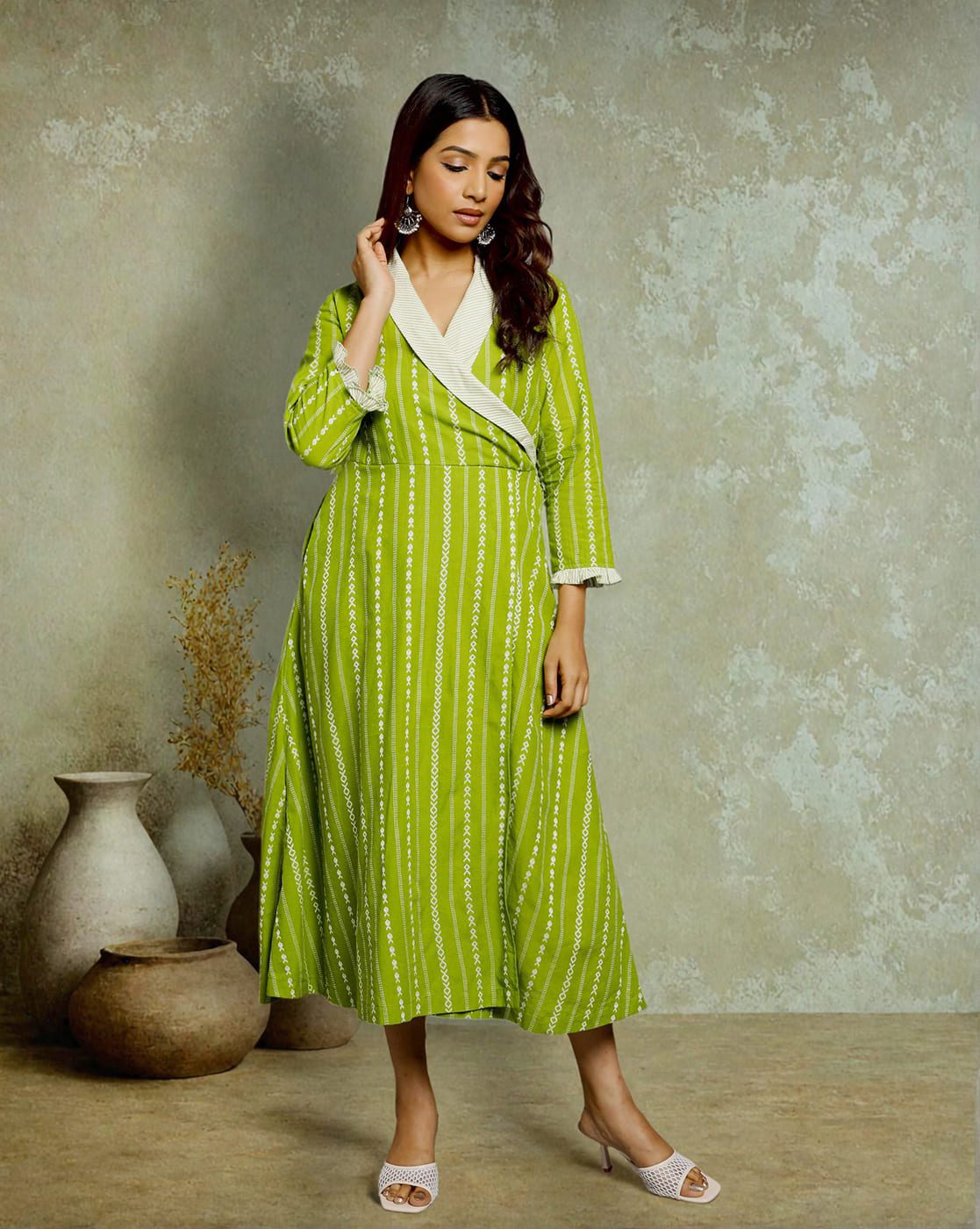 DRESS SOUTH C CROSSOVER SHAWL COLLAR - GREEN