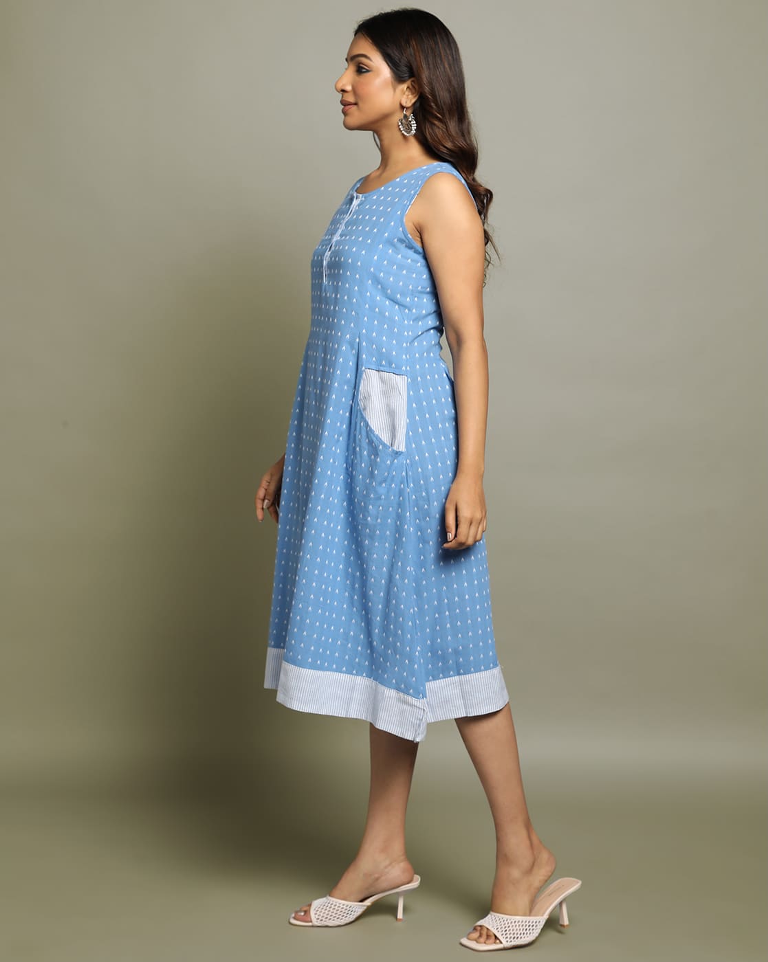 DRESS SOUTH C BOX PLEAT SLEEVELESS - BLUE - Image 4