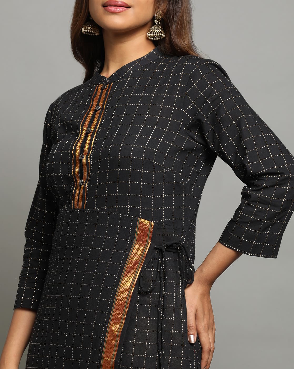 KURTA SOUTH C FRONT OVERLAP -BLACK - Image 2
