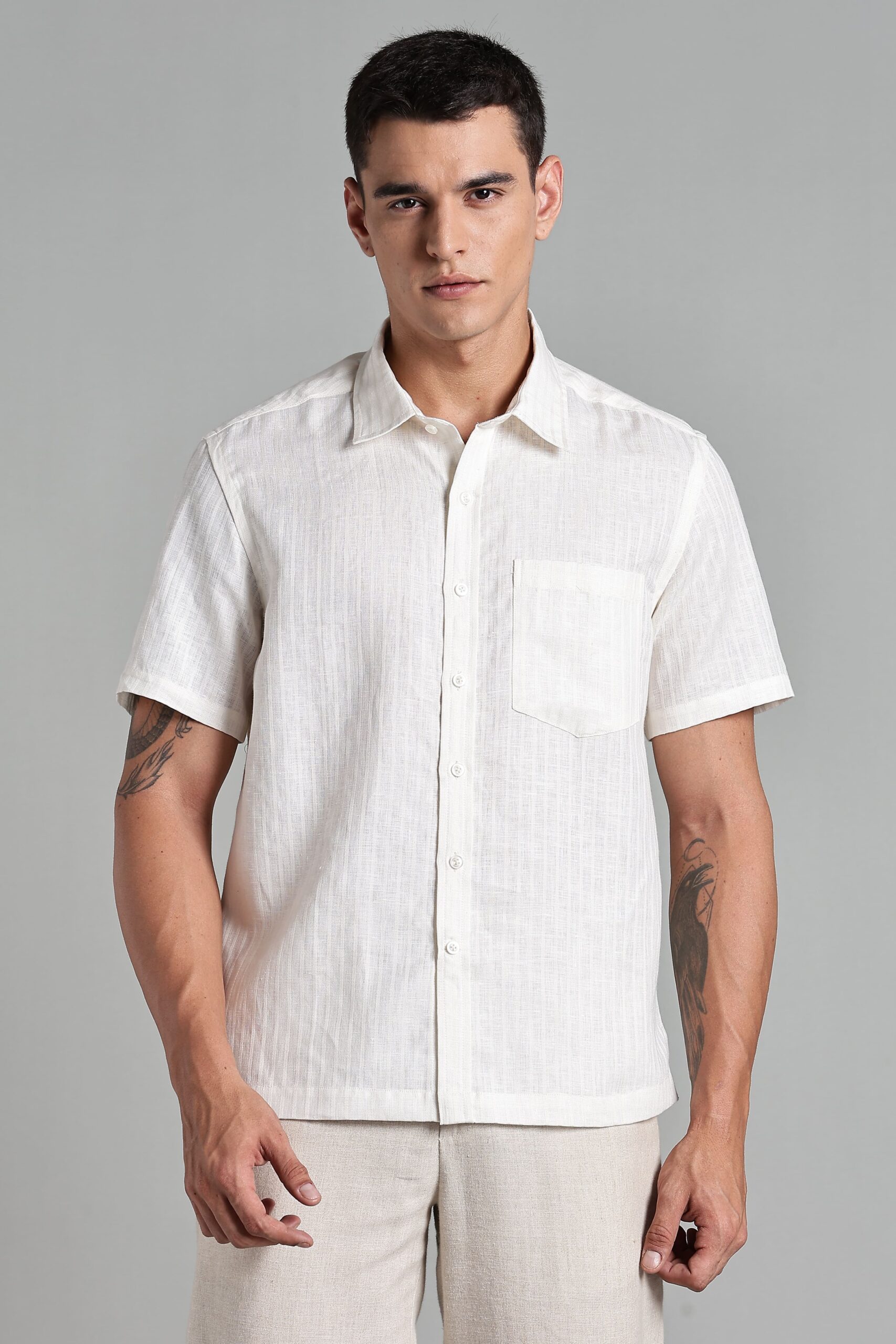 LINEN 100%  MENS SHIRT HALF SLEEVES SLIT AT SIDE - CREAM