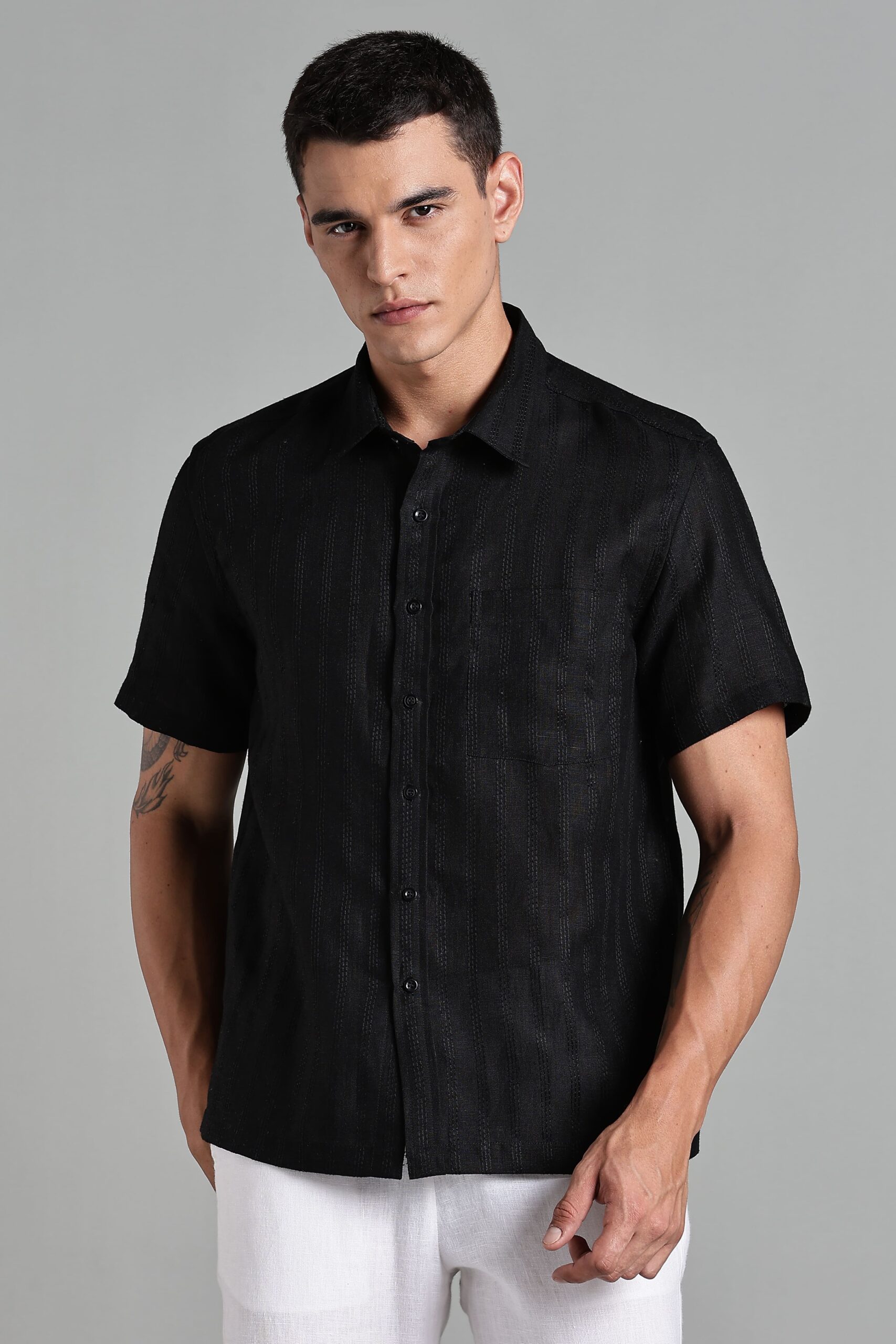 LINEN 100%  MENS SHIRT HALF SLEEVES SLIT AT SIDE - BLACK