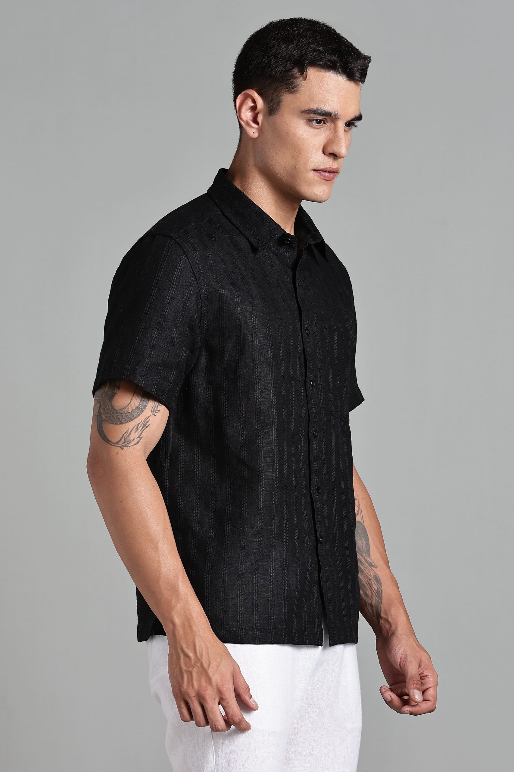 LINEN 100%  MENS SHIRT HALF SLEEVES SLIT AT SIDE - BLACK - Image 4