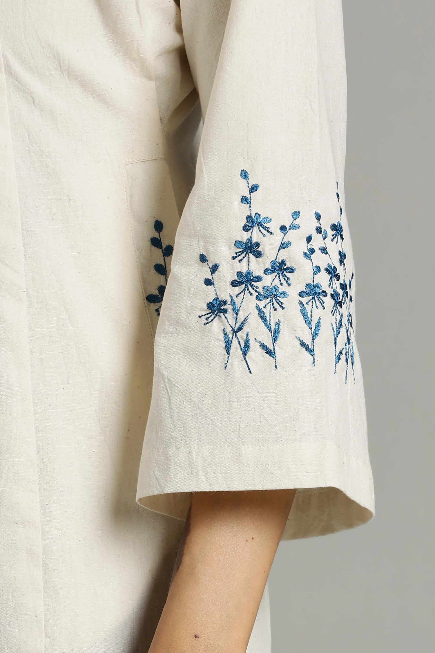 NATURAL DYED YARN HANDLOOM KALIDHAR TUNIC CREAM - Image 4