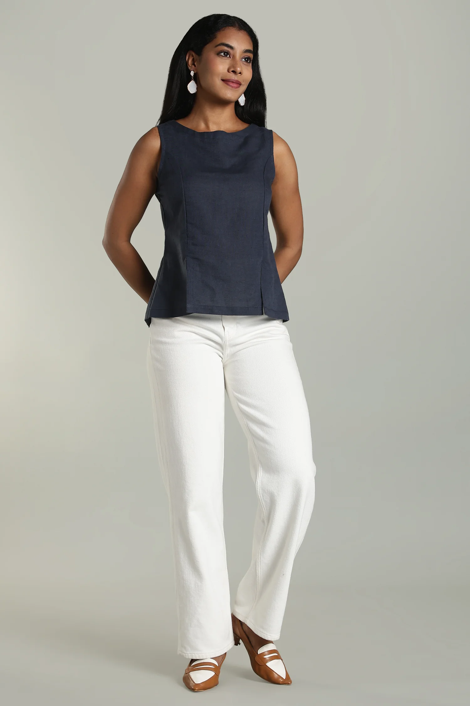LINEN BLEND TOP BOAT NECK SLIT DETAIL BLUE - Image 2