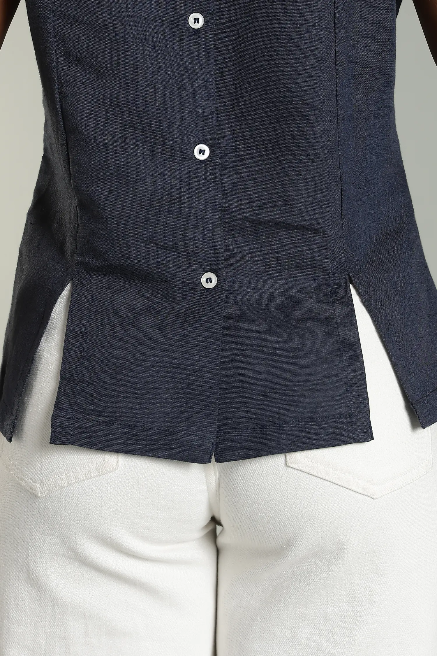 LINEN BLEND TOP BOAT NECK SLIT DETAIL BLUE - Image 6