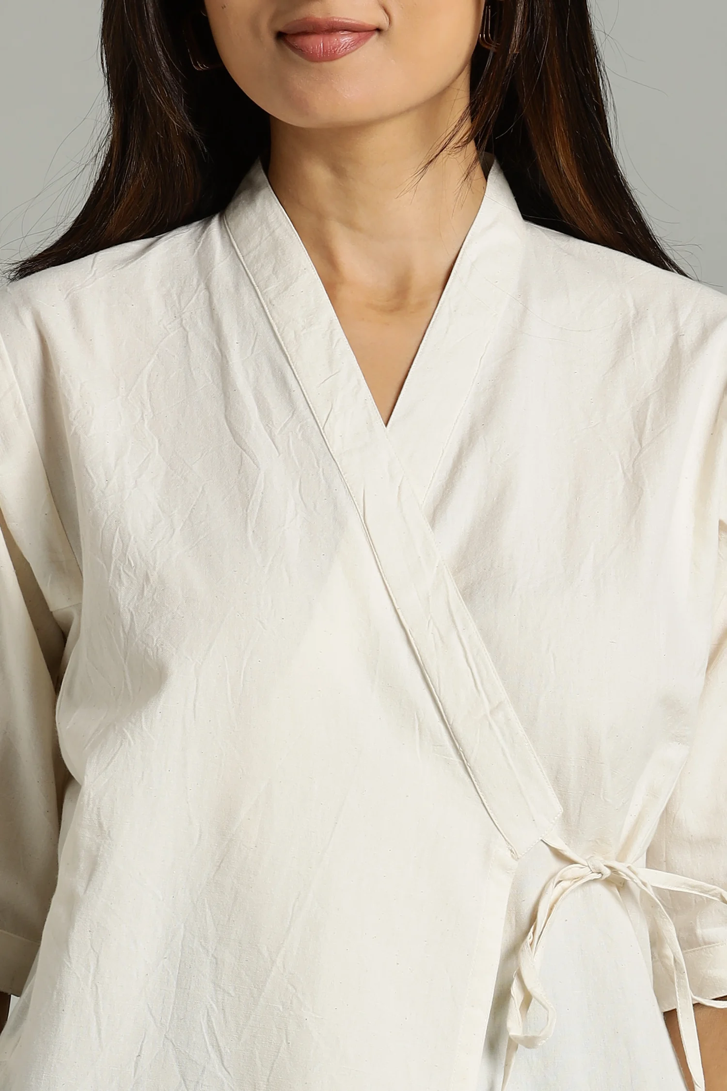 NATURAL DYED YARN HANDLOOM TOP CROSSOVER CREAM - Image 4