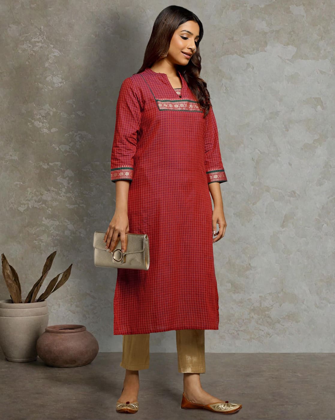 KURTA SOUTH C YOKE BORDER - RED