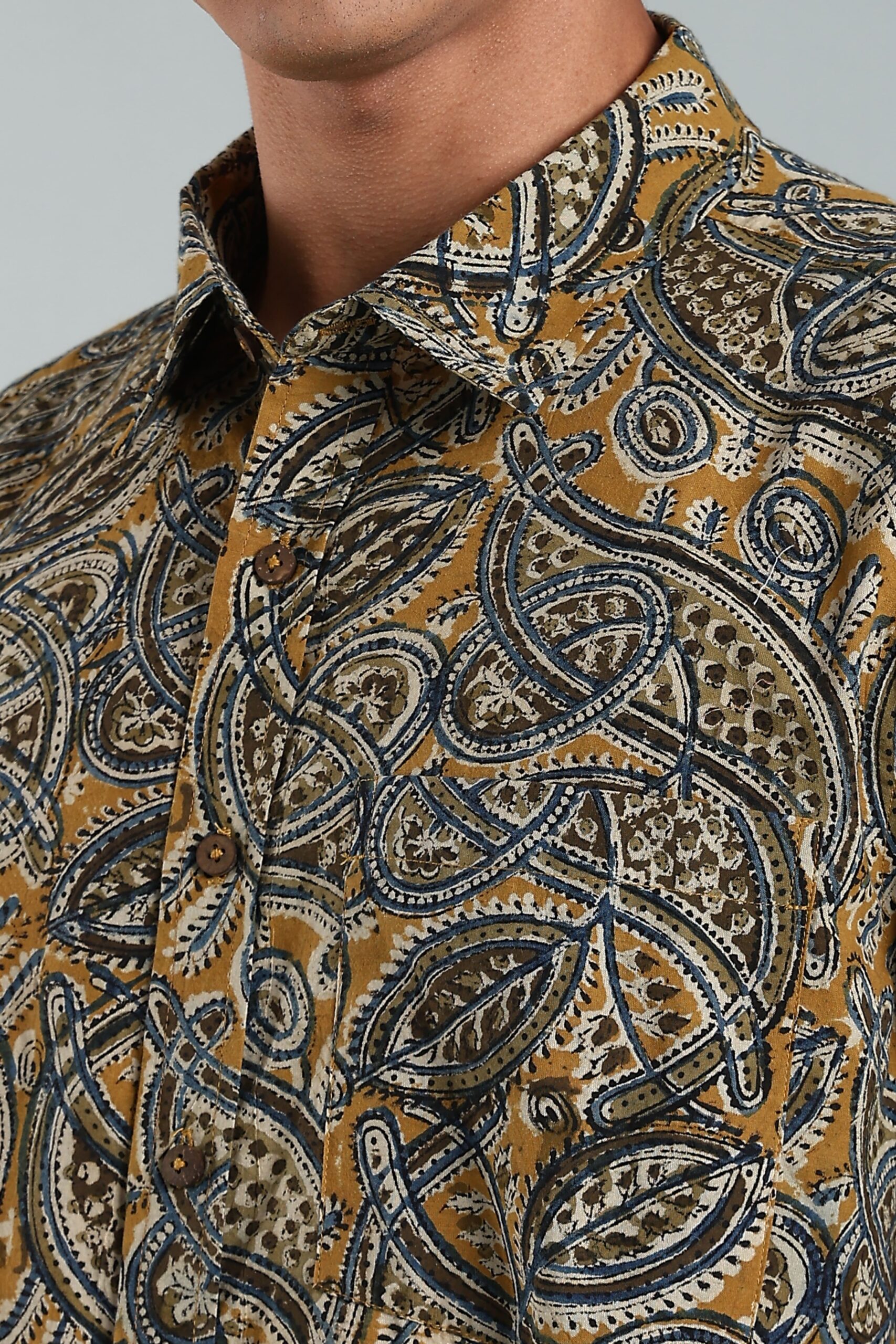 KALAMKARI MENS SHIRT REGULAR COLLAR HALF SLEEVES SLIT AT SIDE - YELLOW - Image 2