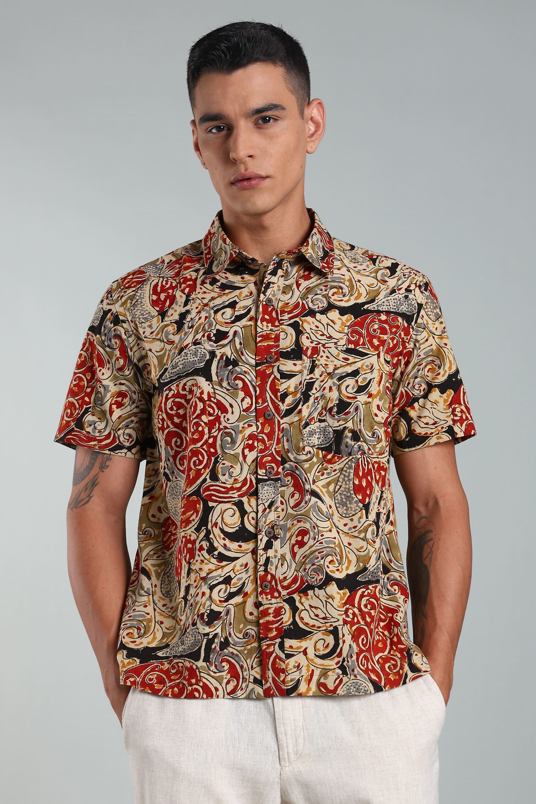 KALAMKARI MENS SHIRT REGULAR COLLAR HALF SLEEVES SLIT AT SIDE - BLACK