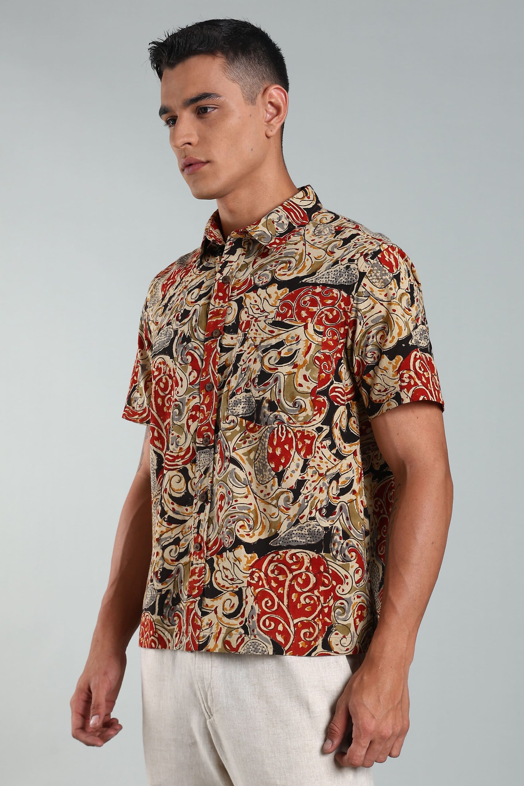 KALAMKARI MENS SHIRT REGULAR COLLAR HALF SLEEVES SLIT AT SIDE - BLACK - Image 4
