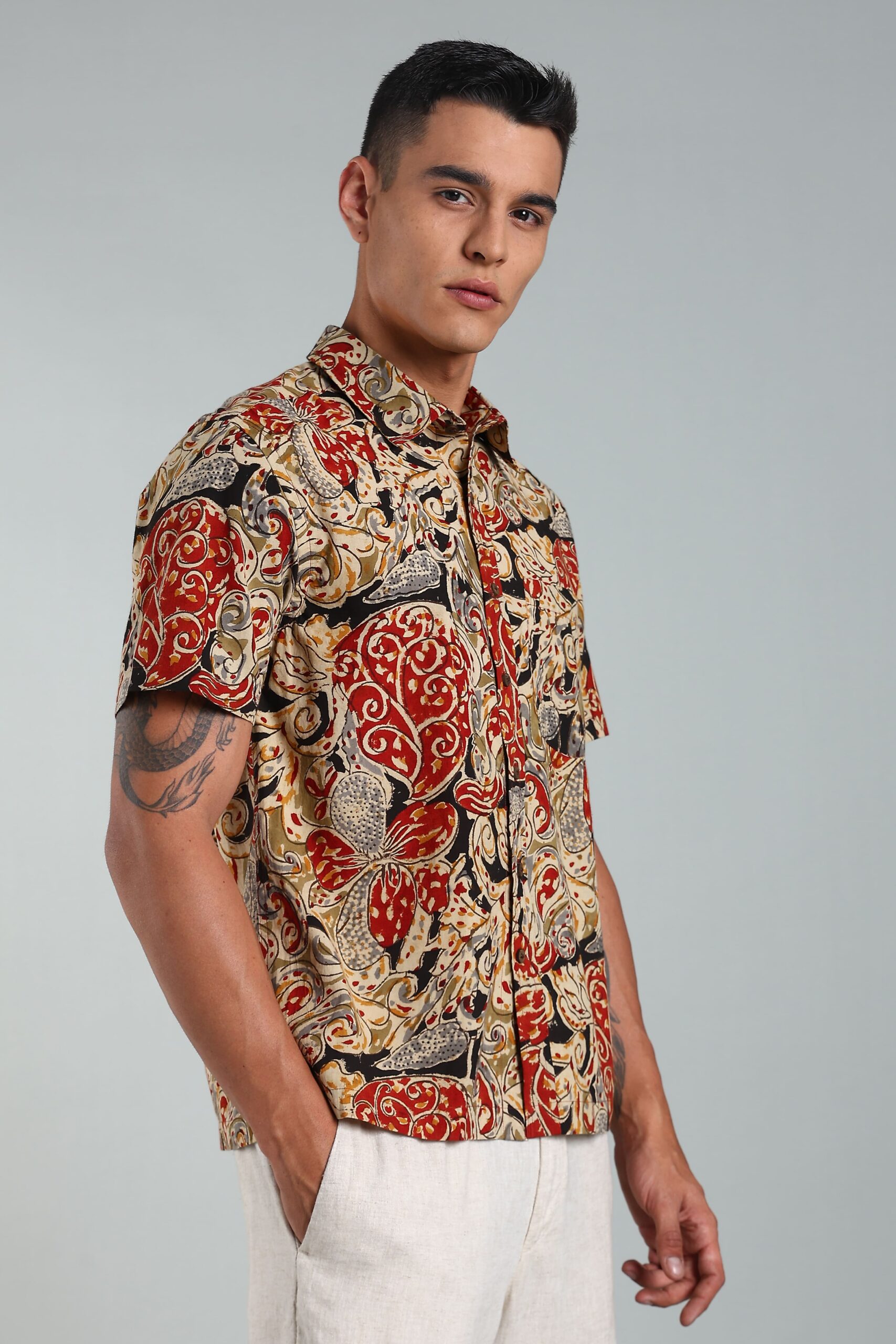 KALAMKARI MENS SHIRT REGULAR COLLAR HALF SLEEVES SLIT AT SIDE - BLACK - Image 5