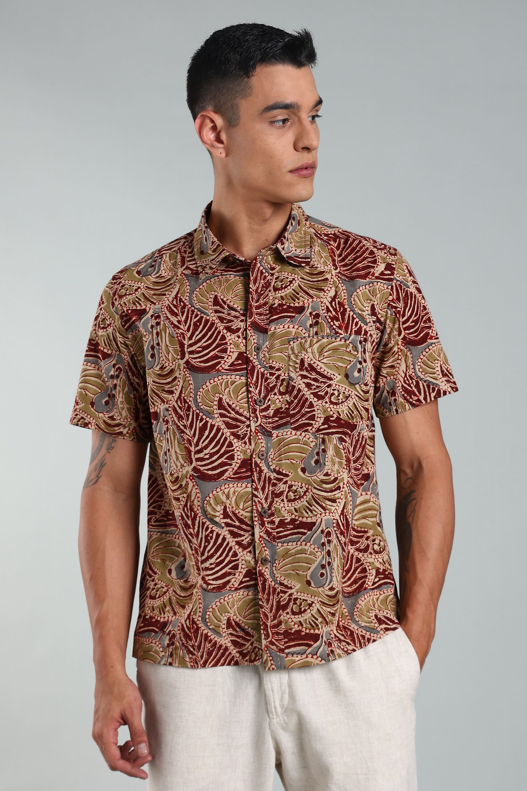 KALAMKARI MENS SHIRT REGULAR COLLAR HALF SLEEVES SLIT AT SIDE - COLA