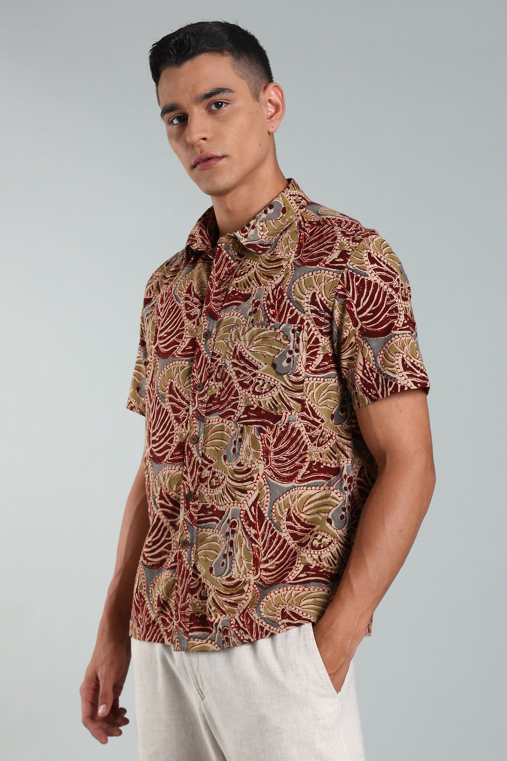 KALAMKARI MENS SHIRT REGULAR COLLAR HALF SLEEVES SLIT AT SIDE - COLA - Image 4