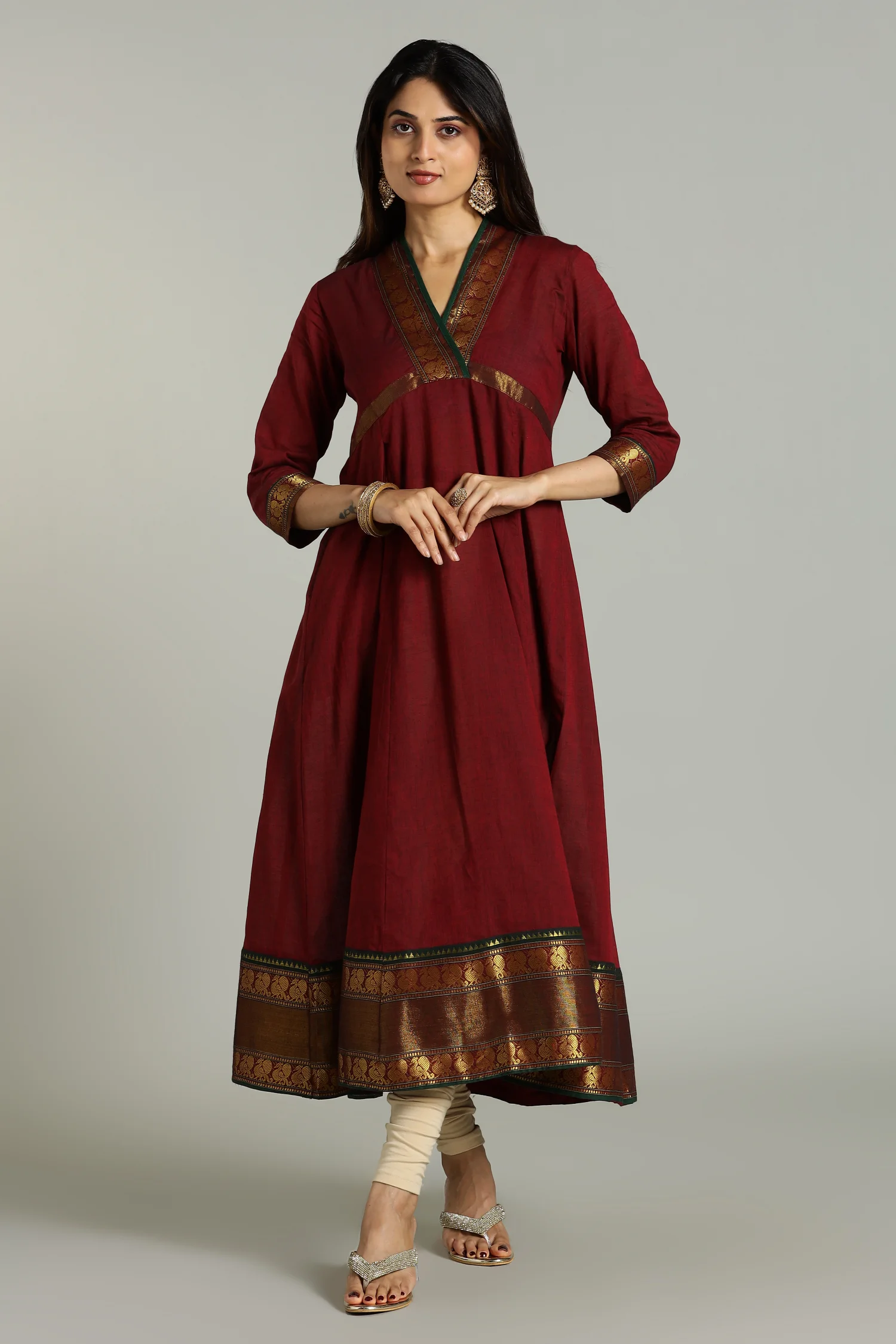 KURTA SOUTH C FUNNEL NECK BOTTOM BORDER RED
