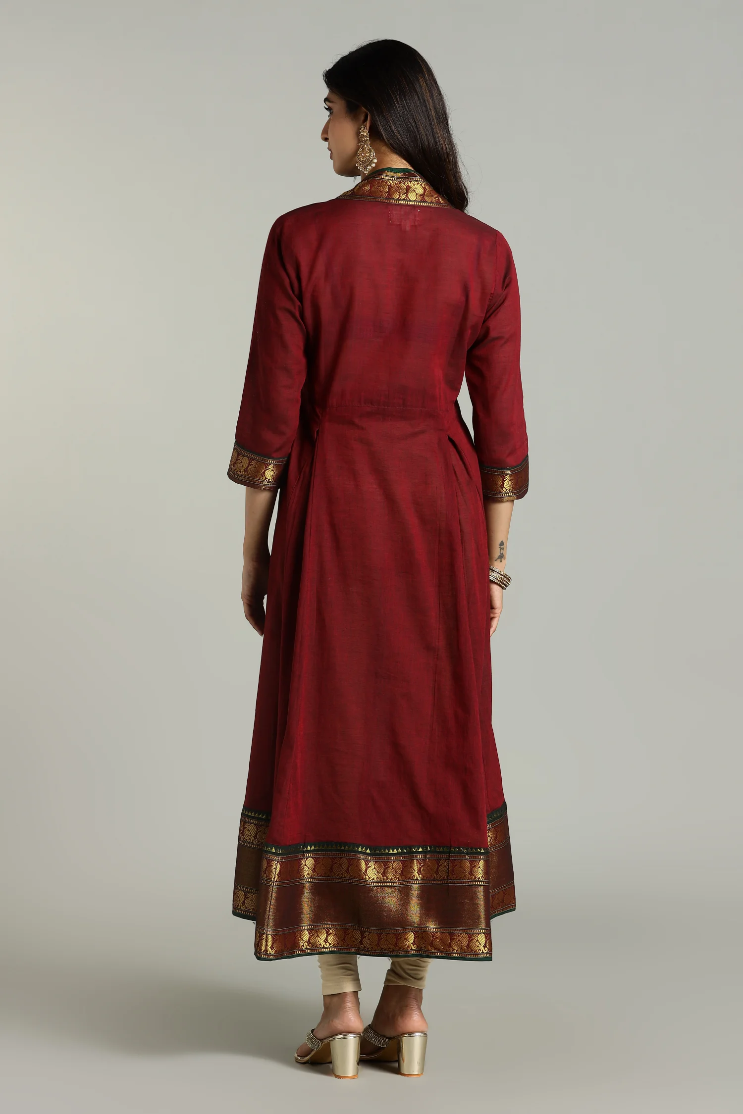 KURTA SOUTH C FUNNEL NECK BOTTOM BORDER RED - Image 6