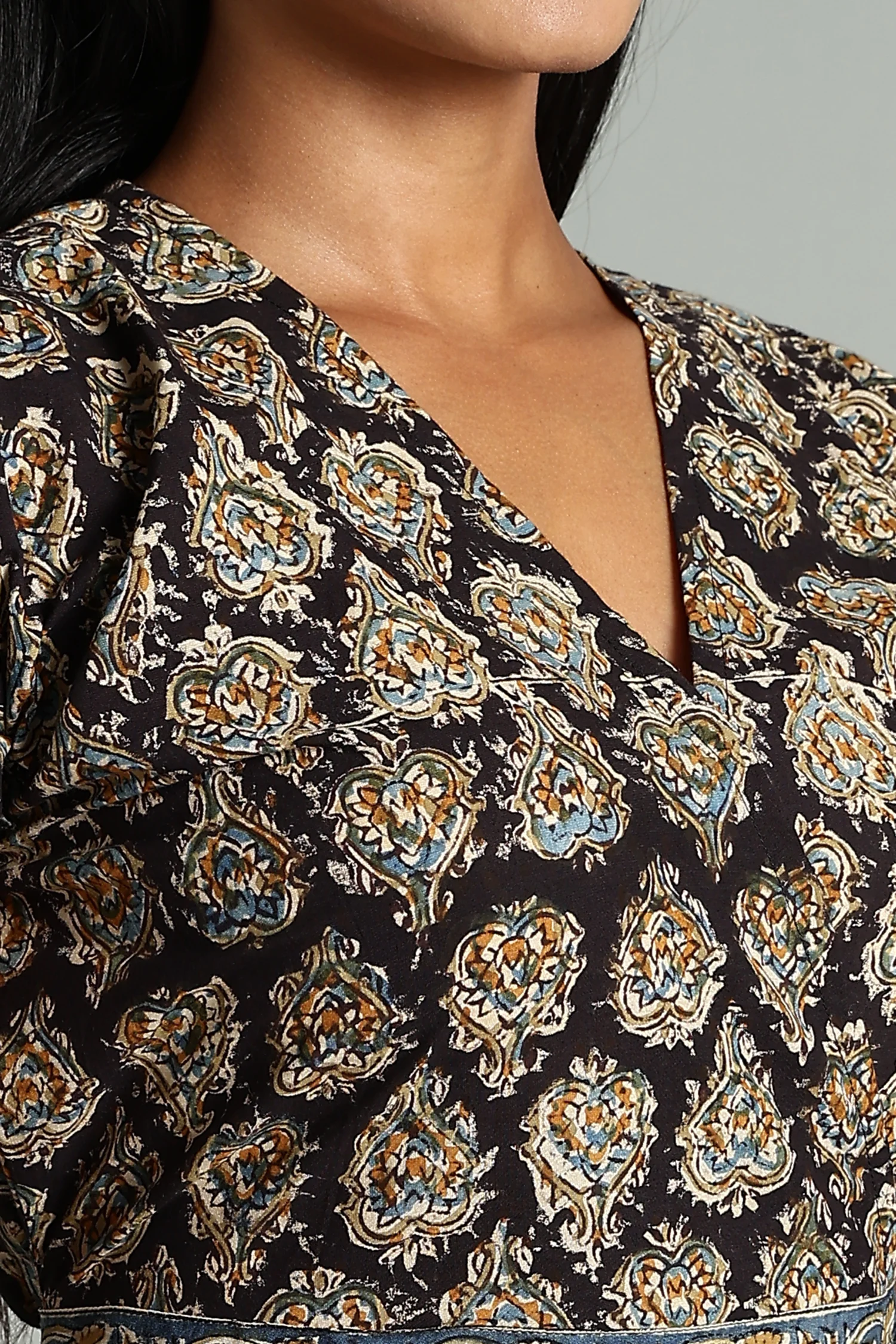 KALAMKARI COTTON DRESS CROSSOVER MAGYAR SLEEVE BLACK - Image 5