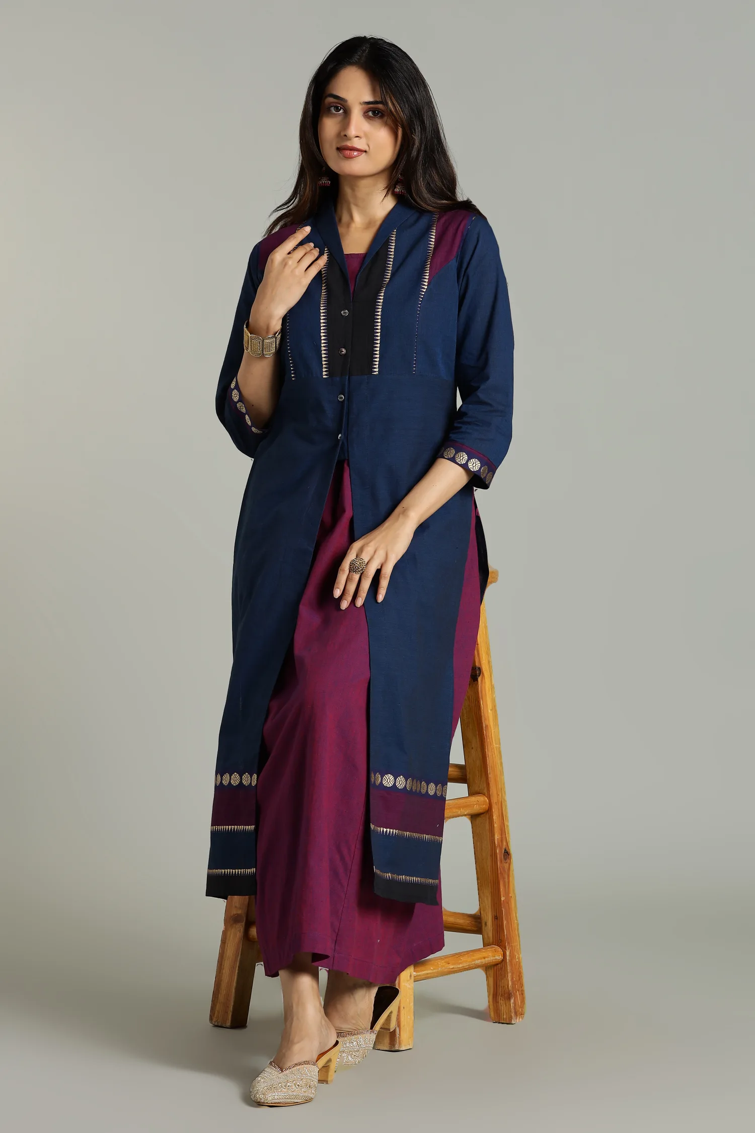 KURTA SOUTH C LAYERED HIGH NECK BLUE - Image 4