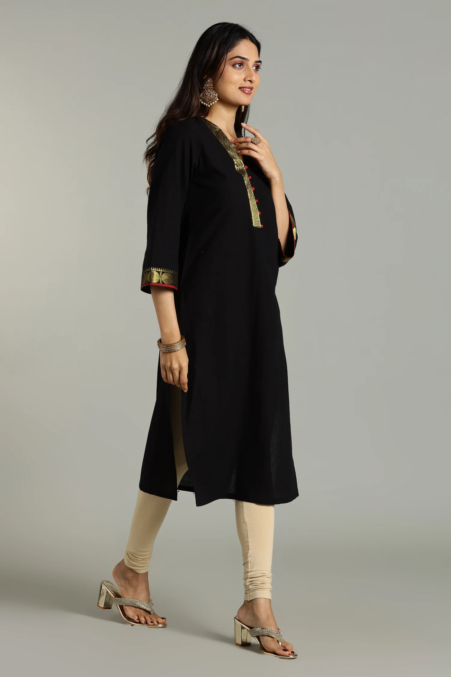 KURTA SOUTH C ZARI PLACKET BELL SLV BLACK - Image 2